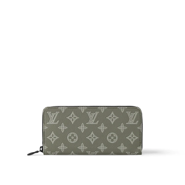 ルイ・ヴィトン オリーブグリーンのモノグラム・シャドウ レザーが新鮮