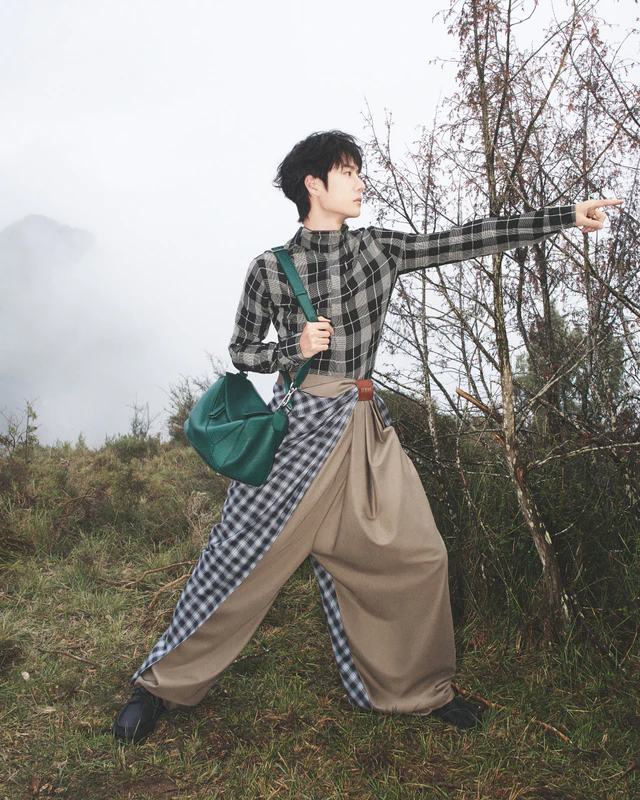 LOEWE ロエベ　黒　ワンピース　絹100% スペイン製　オールシーズン 楽天市場】ロエベ LOEWE ワンピース ノースリーブワンピース