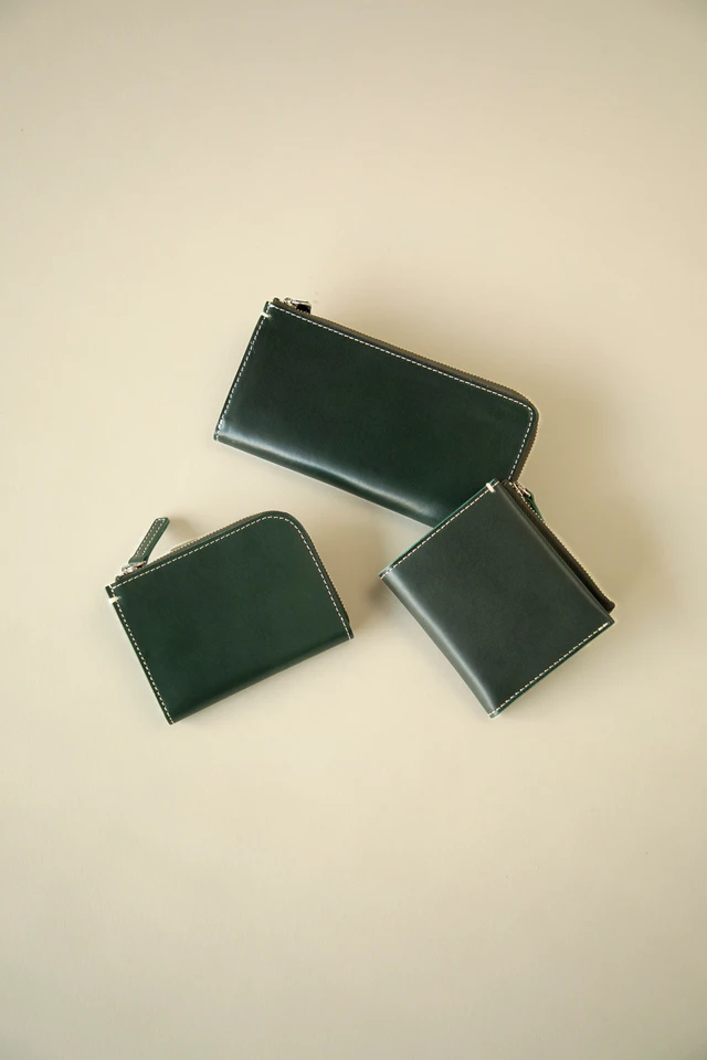 土屋鞄「ディアリオ」シリーズに新たな表情、限定色ディープ