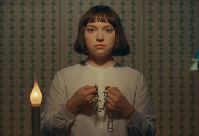 カルティエが映画『The Phoenician Scheme』のために制作した唯一無二のロザリオ