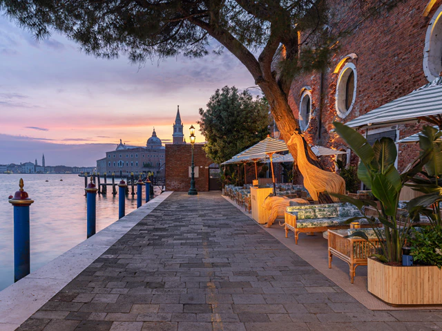 ディオール「ディオリビエラ」カプセルコレクション HOTEL CIPRIANI, A BELMOND HOTEL, VENICE