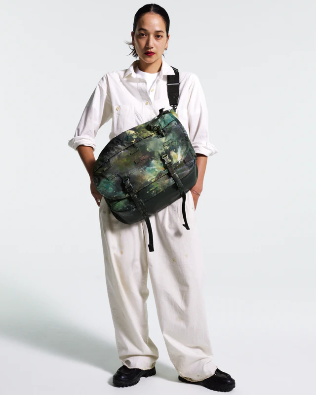 吉田カバン PORTERの新シリーズ「MONOCHROME」発売開始、都会派に響く