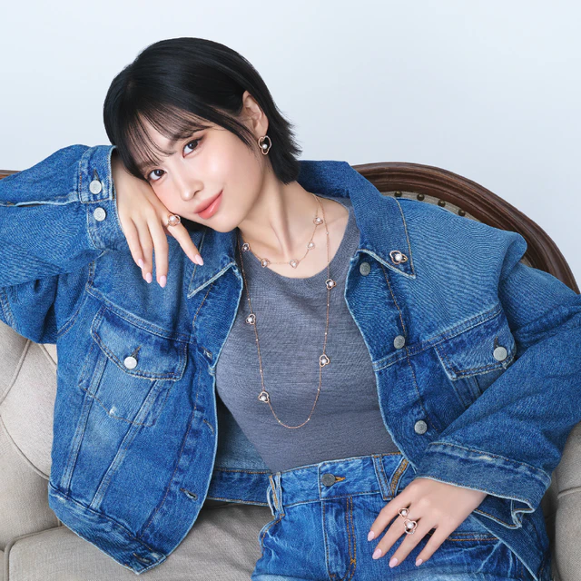 MOMOが魅せるTASAKI最新「チャンツ」コレクション、華やかな新ビジュアル登場