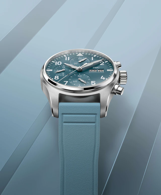 カラーデザインの粋が結集、IWC「トップガン」に夏らしい新色セラミック登場