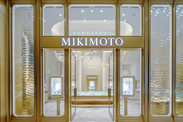 ミキモト名古屋店が8月3日ミッドランドスクエアで華麗に再出発、海からの恵みを表現した新店舗デザインが話題