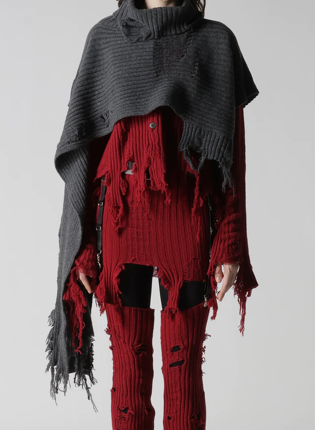 LIMI feu Autumn/ Winter 2025-26 collection ダメージド2WAYストール