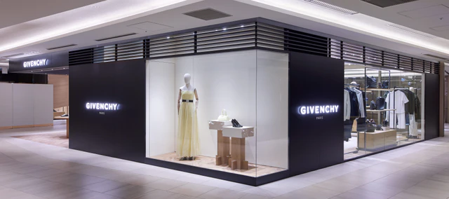 ジバンシィがGINZA SIXを再構築、新時代のコンセプトストアとして再始動