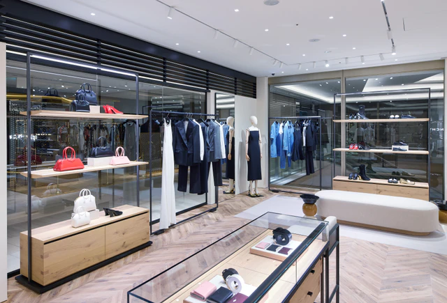 サラ・バートンの美学が息づく、ジバンシィGINZA SIXのリニューアル全貌