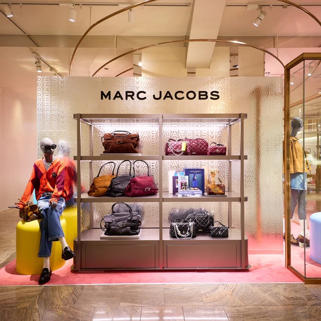 最新バッグやジュエリーが揃う　マークジェイコブスの特別ポップアップが伊勢丹新宿店に登場