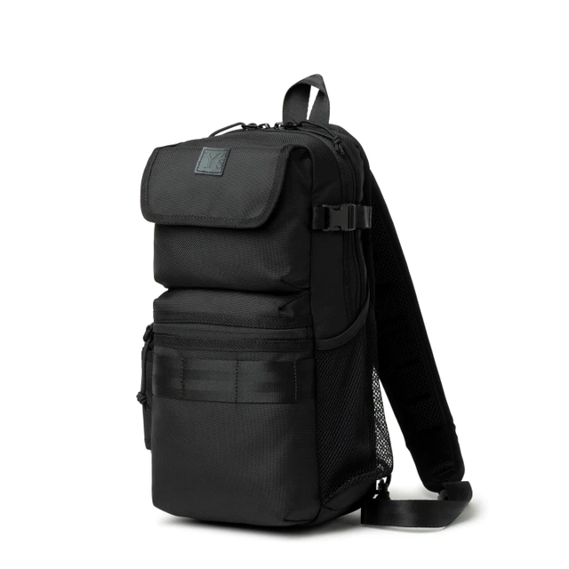 ヨウジヤマモト Y’s×ニューエラ 2025-2026秋冬コレクション Y’s×NEW ERA® Sling Body Bag