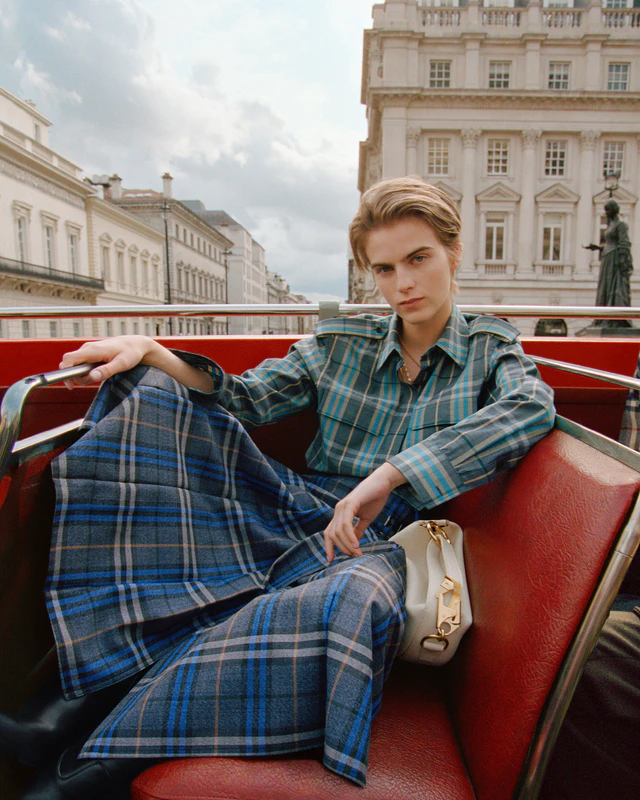 ロンドンの文化と景観を映し出す「Back to the City」バーバリーの新たな物語