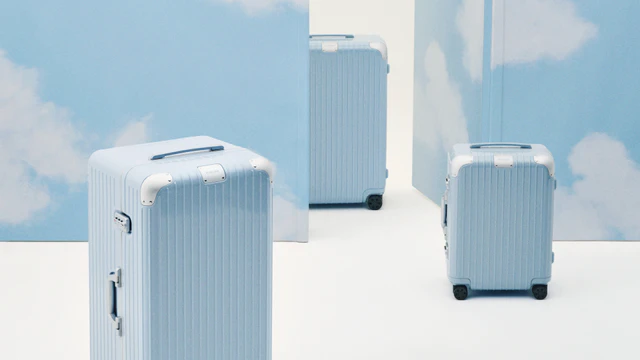 リモワ「Hybrid」にシーズン限定スカイブルー登場、短期から長期旅行