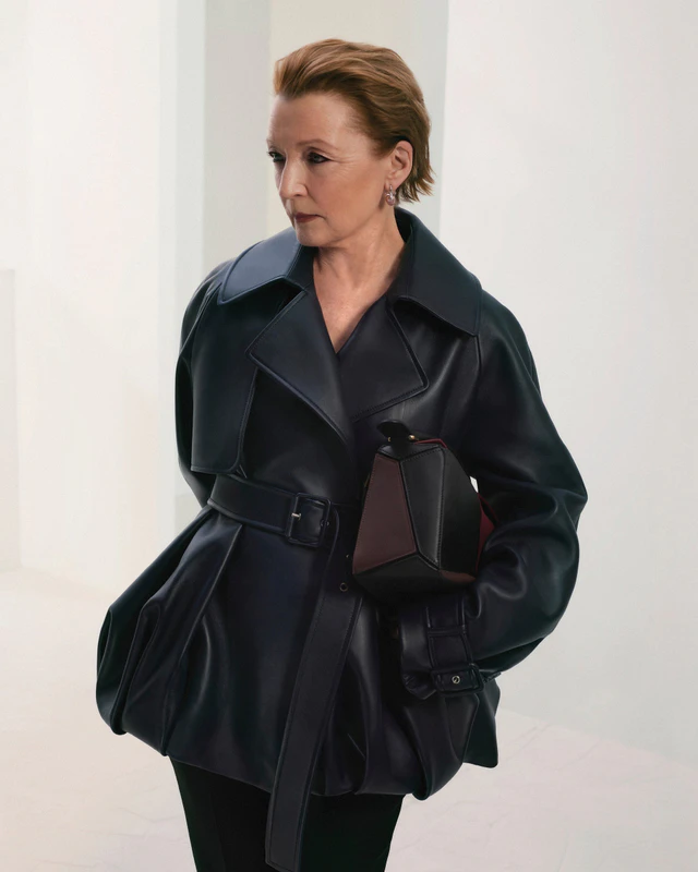 ロエベ レザーとクラフトの最高峰、プロンジェナパラムスキンで