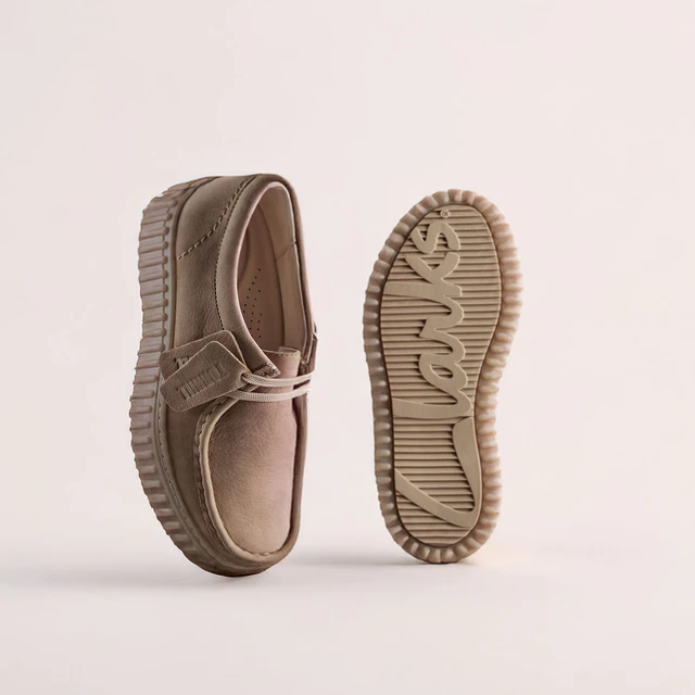 クラークス Torhill Bee（トーヒルビー）