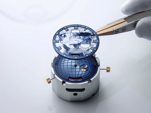 世界を旅する時の芸術品、ブレゲ「マリーン オーラ・ムンディ 5555」50本限定で登場