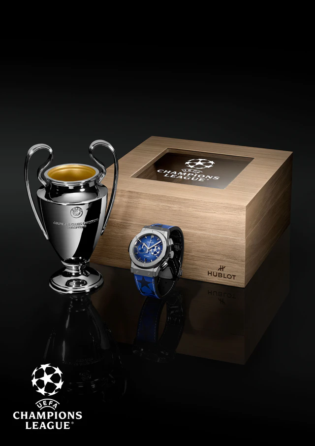 HUBLOT 「クラシック・フュージョン クロノグラフ UEFA チャンピオンズリーグ チタニウム」