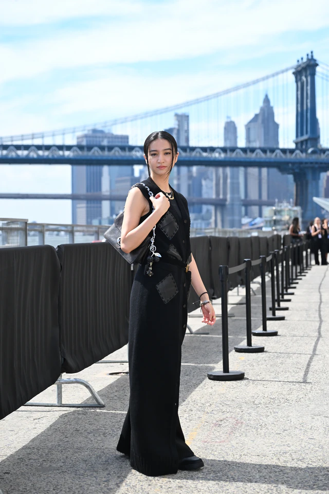 コーチが示すSpring 2026の答え NYの感覚で組み替えるカラー、レザー、バッグのモダンバランス Kōki,