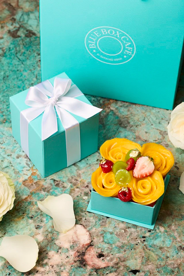 ティファニー銀座「Blue Box Café」で予約制ブルー ボックス ケーキ登場 庄司夏子のシグネチャーを洗練再解釈