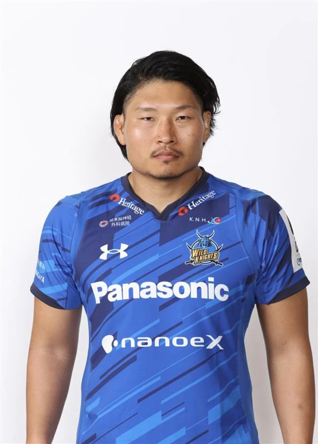 稲垣啓太が纏うショパール アルパイン イーグル 氷河色プラチナとSuper Light 8HFの魅力を深掘り