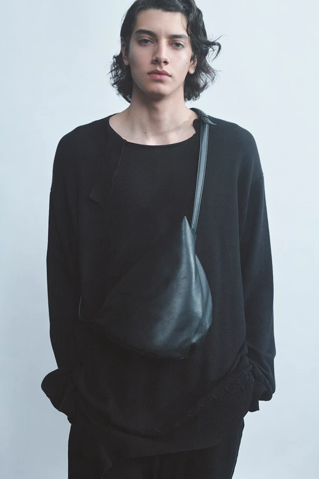 ヨウジヤマモト discord Yohji Yamamoto ROUND SHOULDER S BLACK