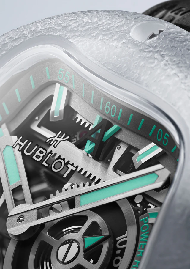 HUBLOT 「MP-17 メカ-10 アーシャム スプラッシュ チタニウム サファイア」