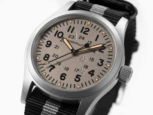 ハミルトンの定番カーキ フィールド メカに、特別版「キャット