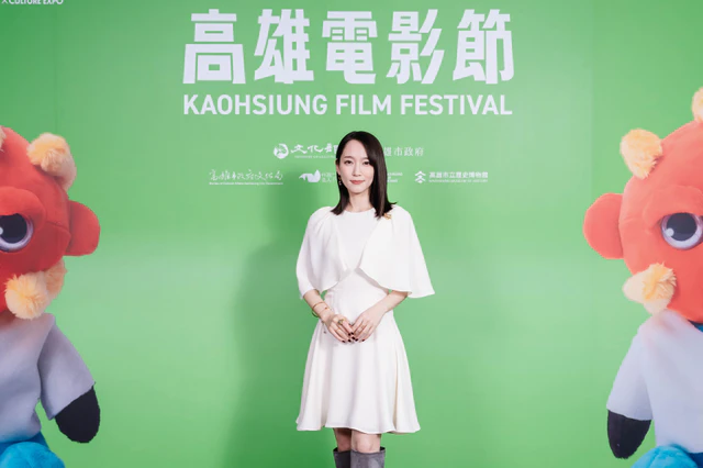 ルイ・ヴィトンのドレスで輝く吉岡里帆。高雄映画祭で見せた洗練のモードスタイル