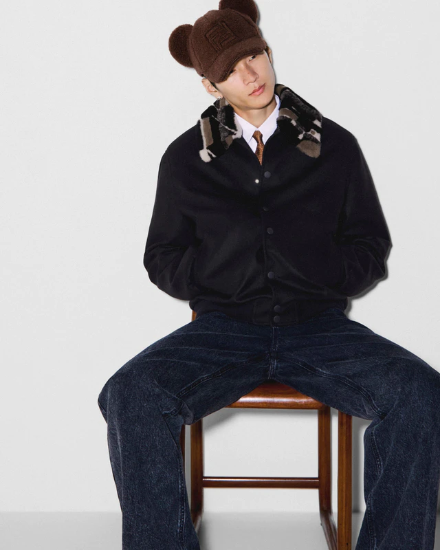 フェンディが提案する2025-26年秋冬、「バゲット」や「フェンディ ルイ」に見る温もりと洗練