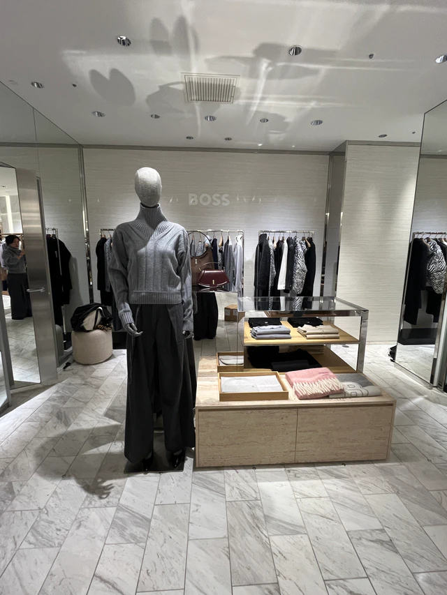 BOSSウィメンズ2025秋冬が伊勢丹新宿店に登場、現代女性のための洗練されたワードローブ