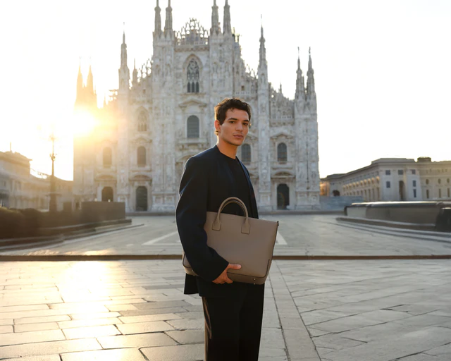 ボナベンチュラ「テンポ・インカンタート」からメンズラインが登場、クラシックと機能美の融合