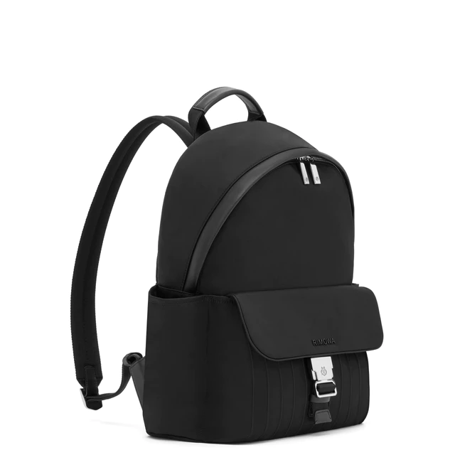 リモワ Never Still ナイロン ジップド バックパック ミディアム