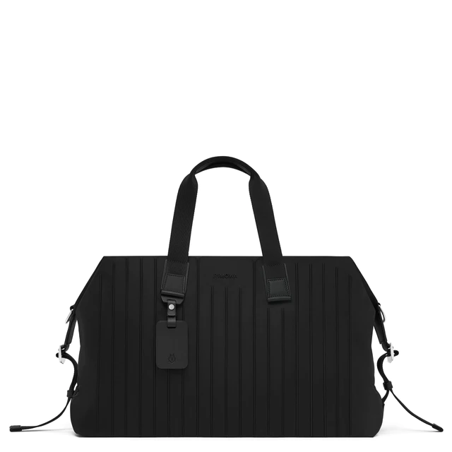 リモワ 「NEVER STILL」アップデート、ビジネスから週末まで支える新