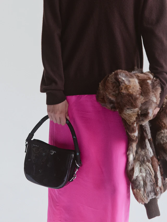 吉田カバン「POTR」90周年記念、新作GLOSSが描く現代のエレガンス