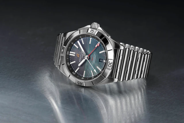 ブライトリング「クロノマット GMT」日本限定モデル登場、現代の旅人に捧ぐ特別な一本