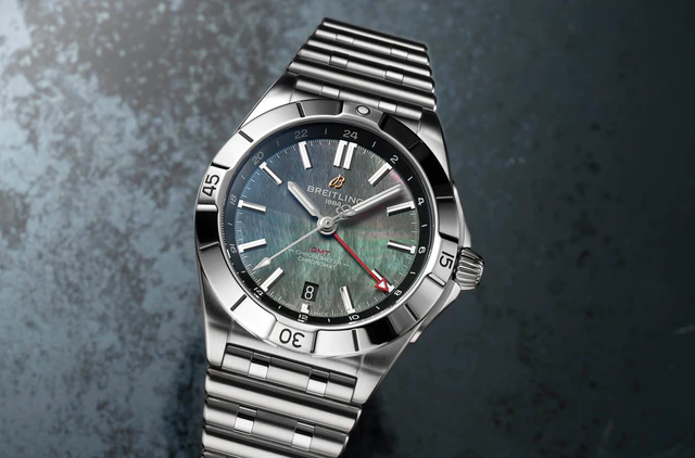 ブライトリングのクロノマット GMT、日本限定150本のマザーオブパール仕様が登場