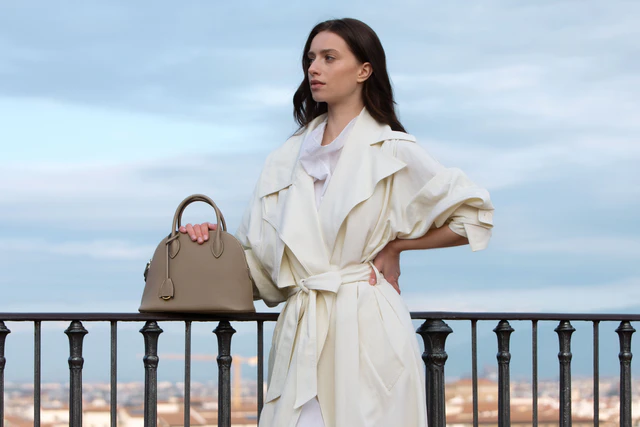 ボナベンチュラが南町田グランベリーパークで期間限定ポップアップを開催、冬の装いを彩る上質レザーが集結