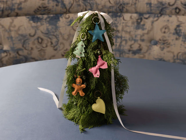 ボナベンチュラの「Luce Calda」コレクションが登場。光のきらめきと温もりを纏うカラーで、冬の日常を華やかに照らす。