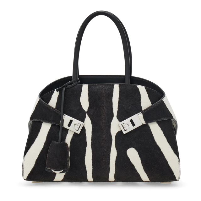 フェラガモ フェラガモ 銀座本店 リフレッシュ記念アイテム （WOMEN’S）「HUG」バッグ （銀座本店 先行発売）