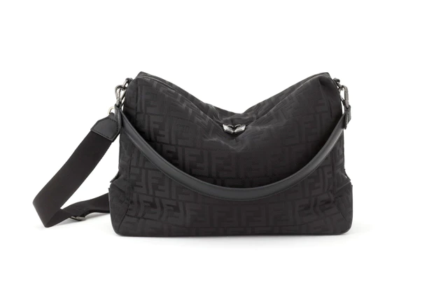 「フェンディ ルイ」ミディアム（ナイロン製）