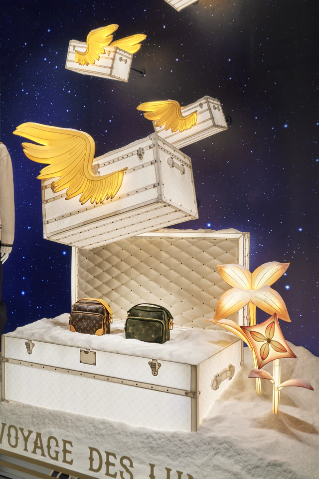 ルイ・ヴィトンが描くおとぎ話のような光の旅、渋谷メンズ店ウィンドウで味わう2025ホリデーシーズン