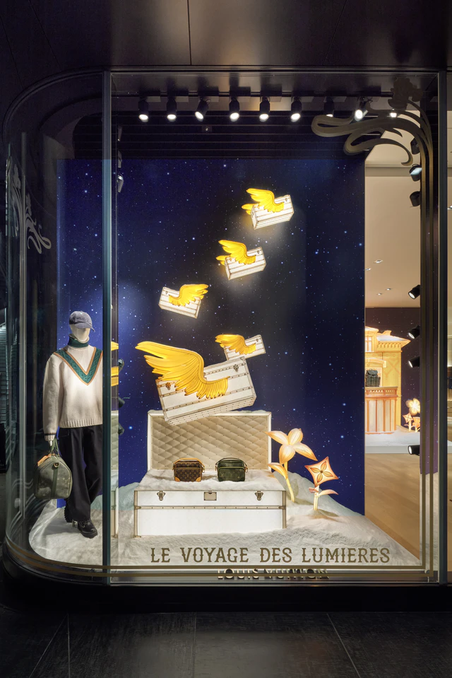 ルイ・ヴィトン 渋谷メンズ店、「LE VOYAGE DES LUMIÈRES」で祝う幻想的ホリデーディスプレイ
