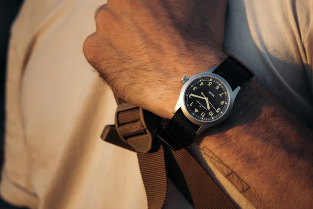 ハミルトン カーキ フィールド クォーツ