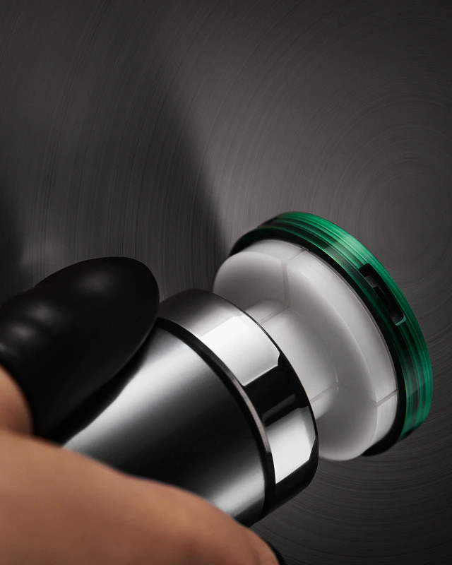 ルイ・ヴィトン「エスカル」ターコイズとマラカイトが彩る限定ウォッチとサフィアーノストラップの魅力紹介