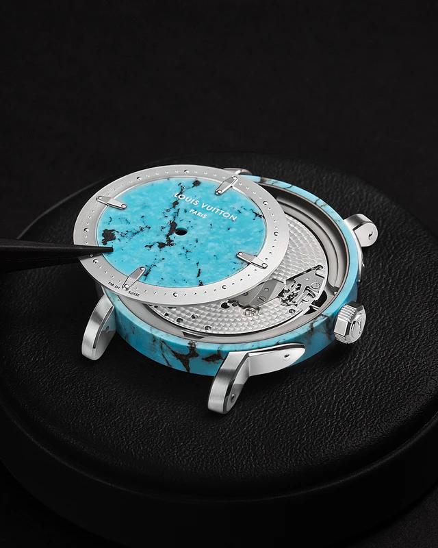 ルイ・ヴィトン「エスカル」限定モデルで楽しむターコイズとマラカイトの装飾石ウォッチ体験を詳しく紹介します