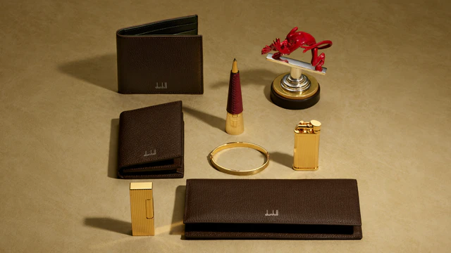 ダンヒルが提案するホリデーギフト、ローラガスライターからゲームセットまで大人の名品セレクション