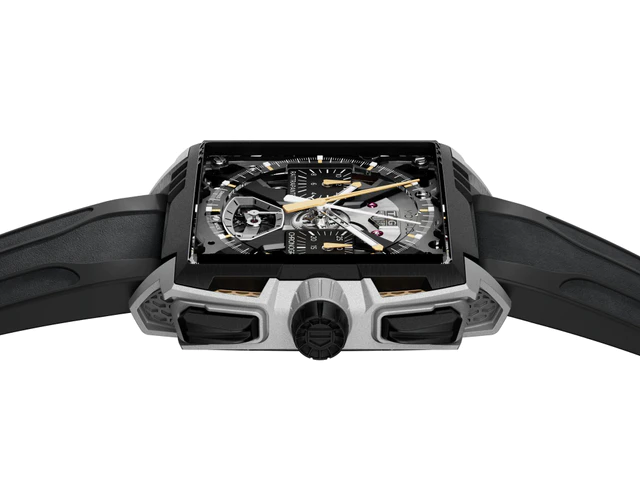 タグ・ホイヤー モナコ スプリットセコンド クロノグラフ エア 1、ハイパーカー発想のケース構造とキャリバーTH81-00解説