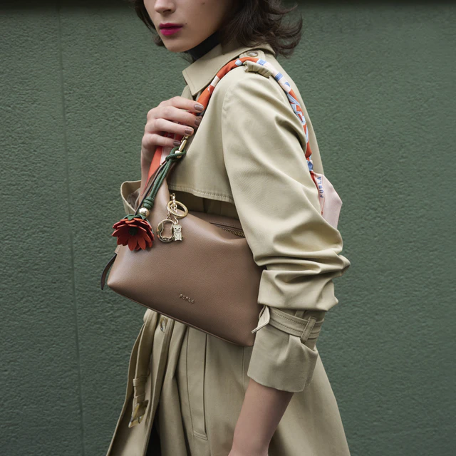 1927年創業フルラの2026年ホリデー、「フルラ ロキシー」と「フルラ トニー」が語るイタリアンライフスタイル