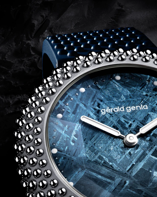 ジェラルド・ジェンタの新作「ジェンティッシマ ウルサン 41」、メテオライトとビーズ装飾が描く立体的ウォッチジュエリー