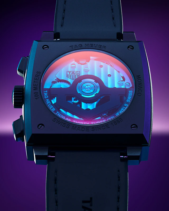 タグ・ホイヤーの新作タグ・ホイヤー モナコ クロノグラフ、600本限定でナイトレースの高揚感を腕元へ