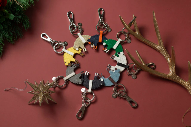 ブルックス ブラザーズのホリデーコレクション2025、特設サイトで選ぶ心温まるギフトアイデア